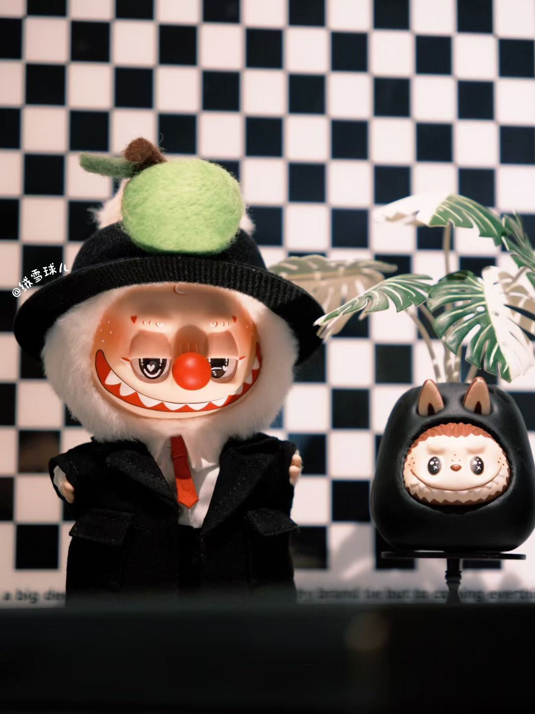 Custom Labubu x The Son of Man - BUBUGU