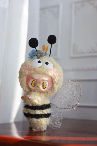 Bee and Beetle by Cihuaer