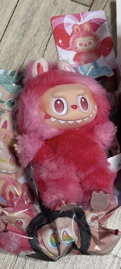 LOVE + Magnetic Tail + Wings