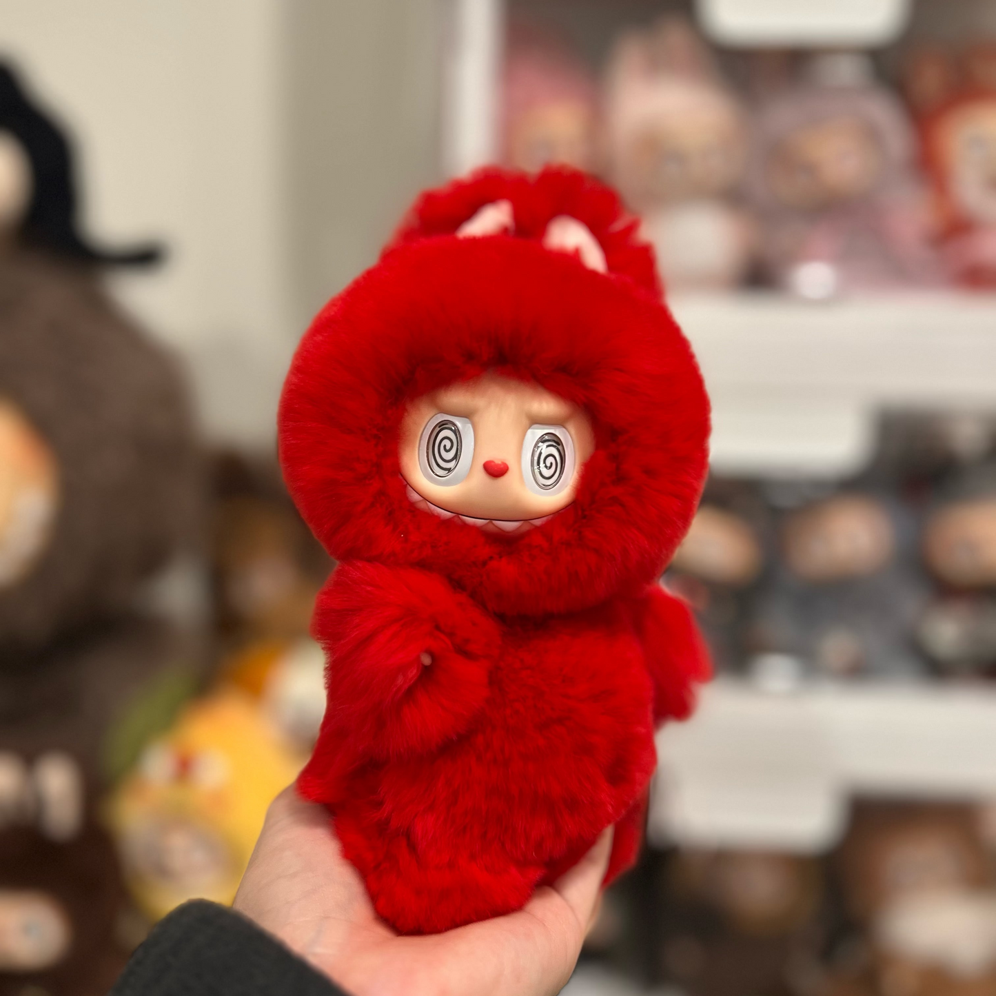 Mega Fluffy Fluffbubu by Little Turtle