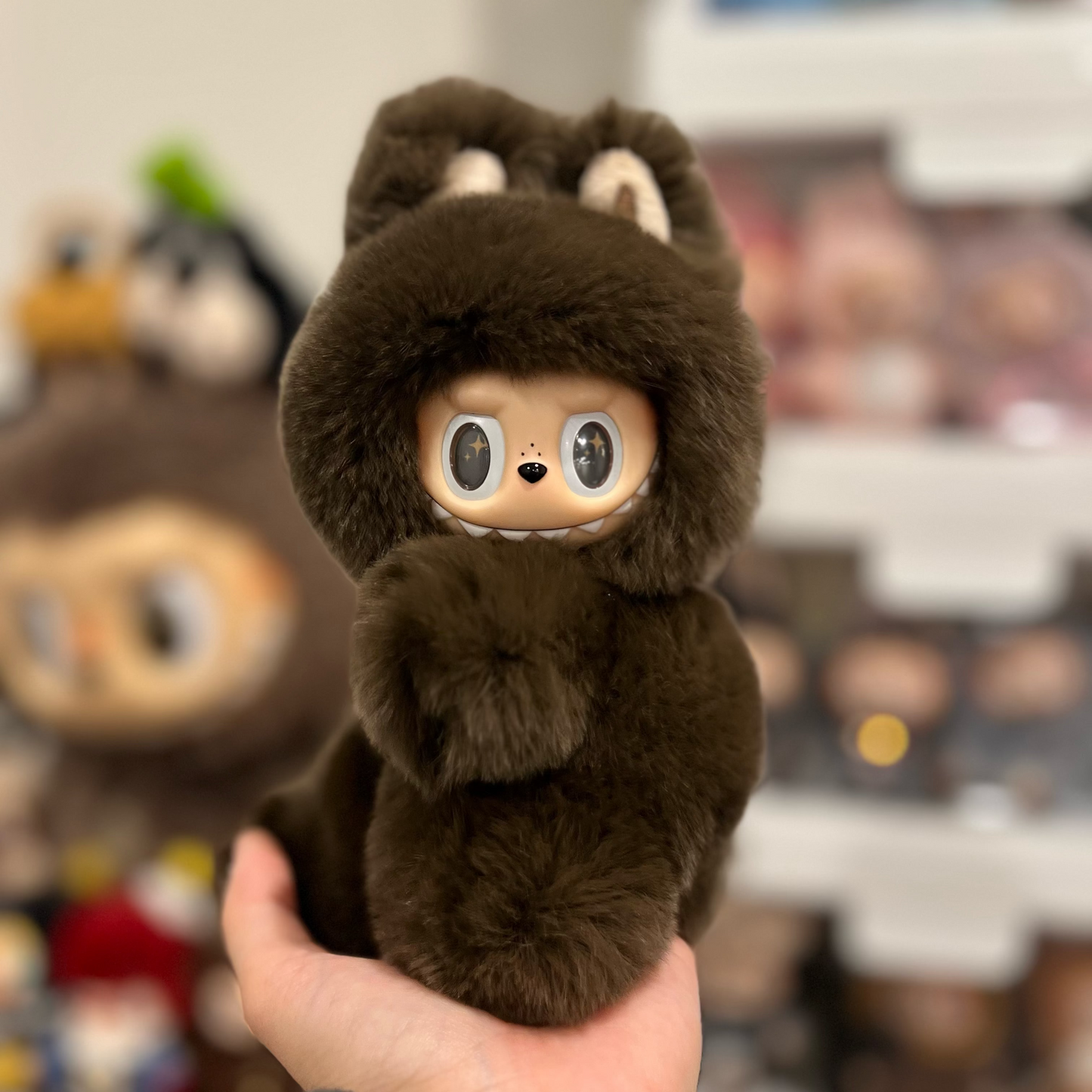 Mega Fluffy Fluffbubu by Little Turtle