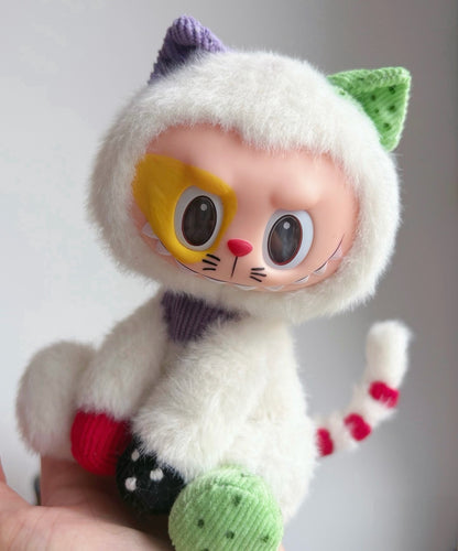 Kitten Labubu by Yueye Rabbit